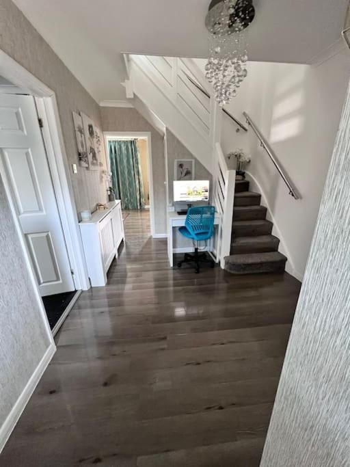 Cheerful 3 Bedroom Townhouse With Free Parking. Billericay Exterior photo